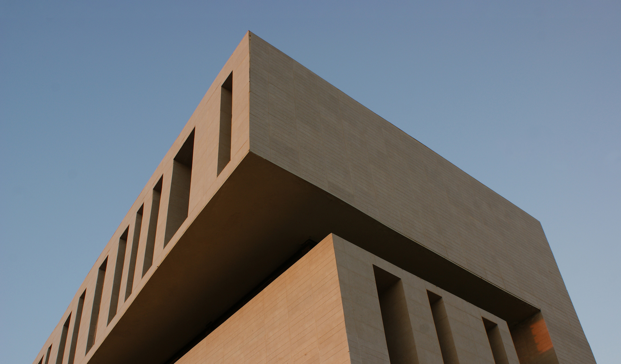 03-Abadan-Ashrafi & Zad Design