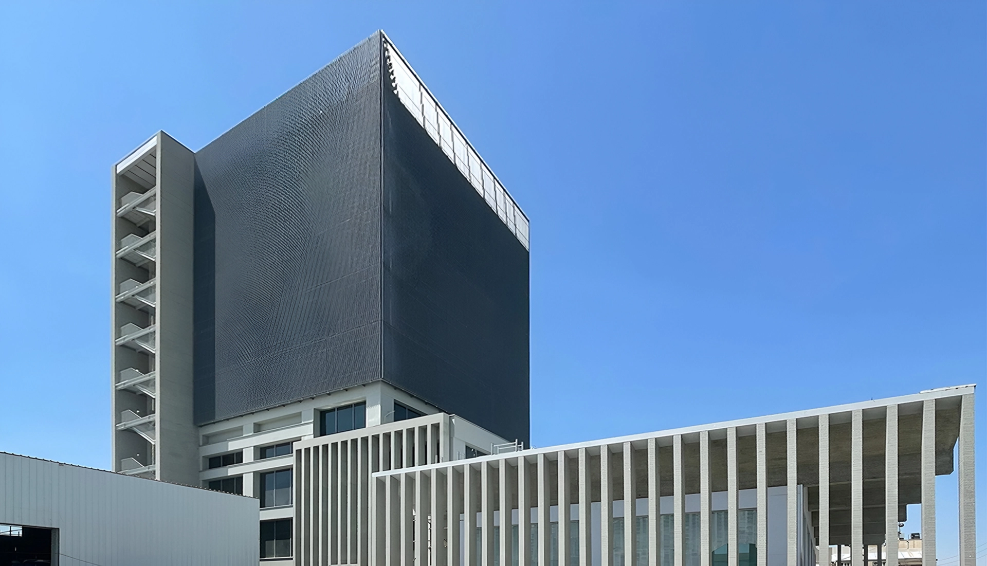OFFICE HEADQUARTERS-Ashrafi & Zad office-Post Pictures-01