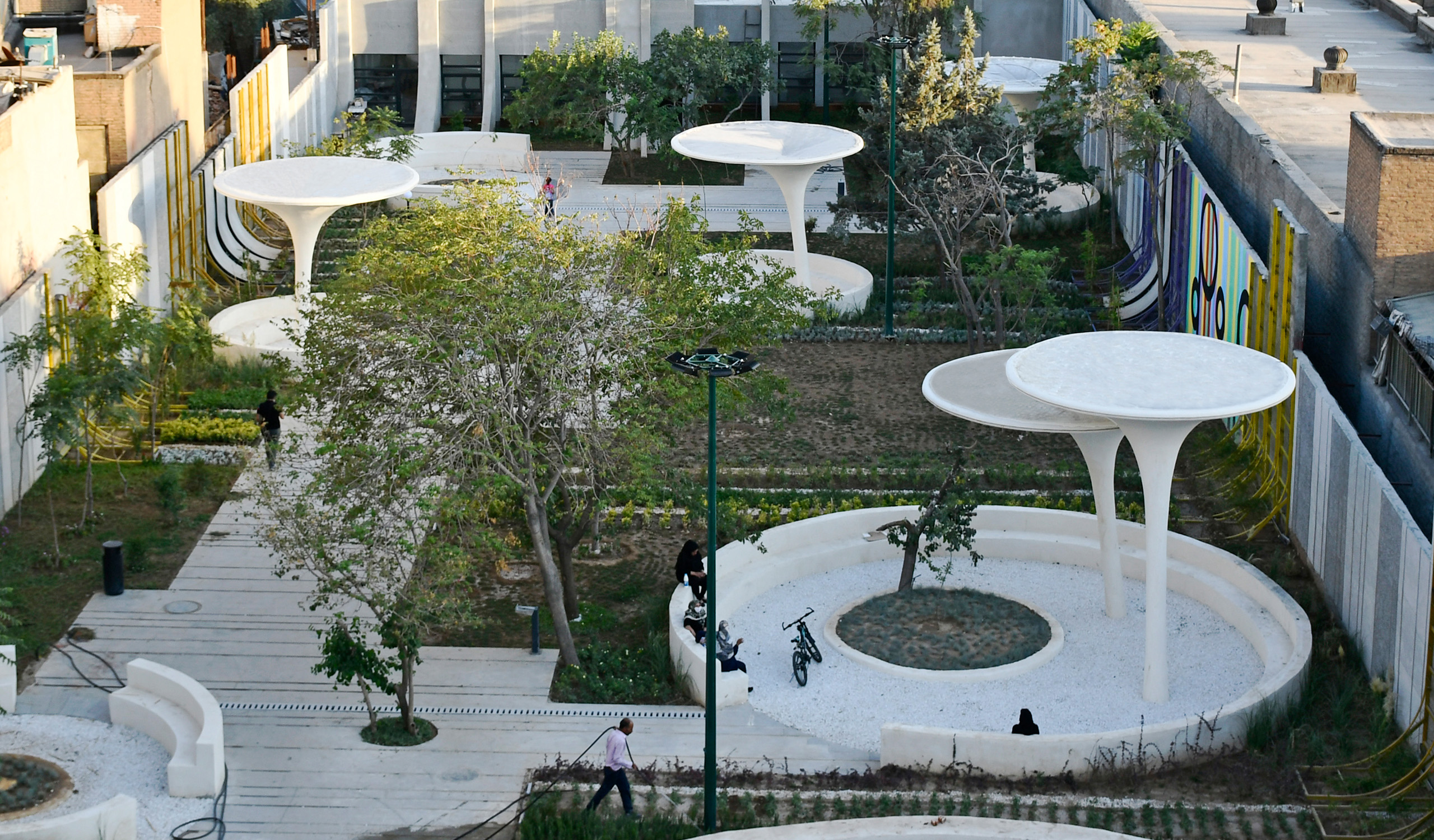 04-Bakhshifard-Ashrafi & Zad Design