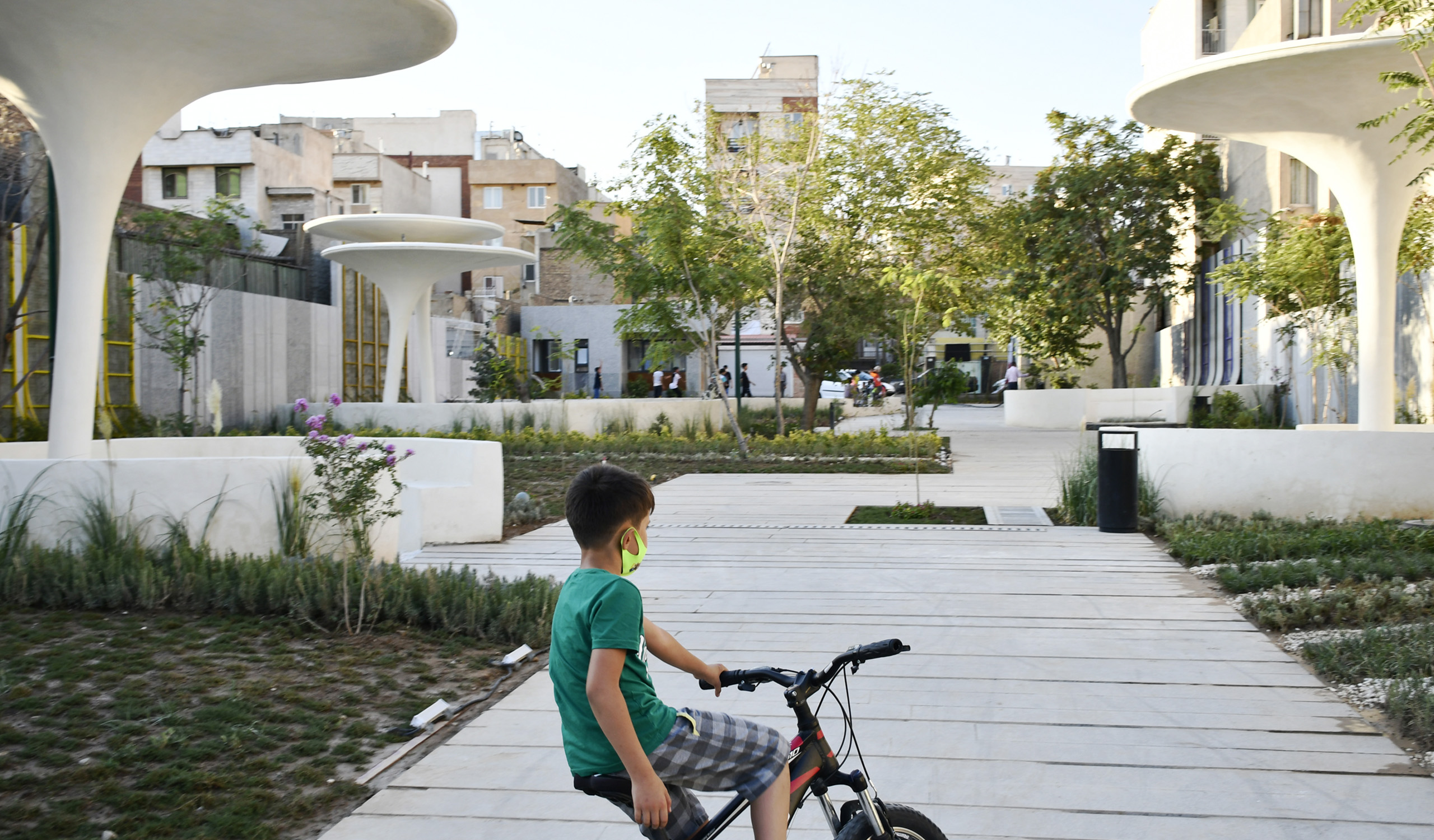 11-Bakhshifard-Ashrafi & Zad Design