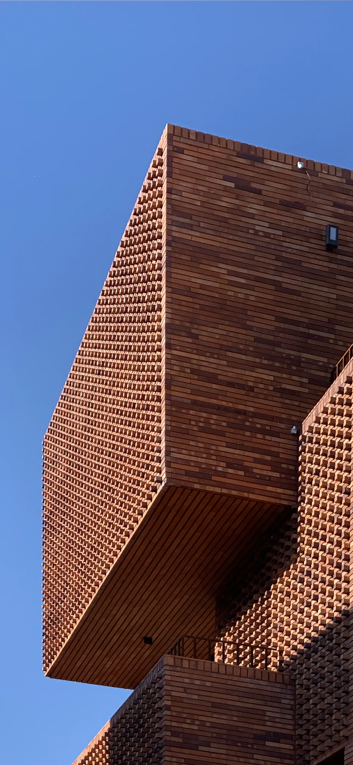 04_Alley House