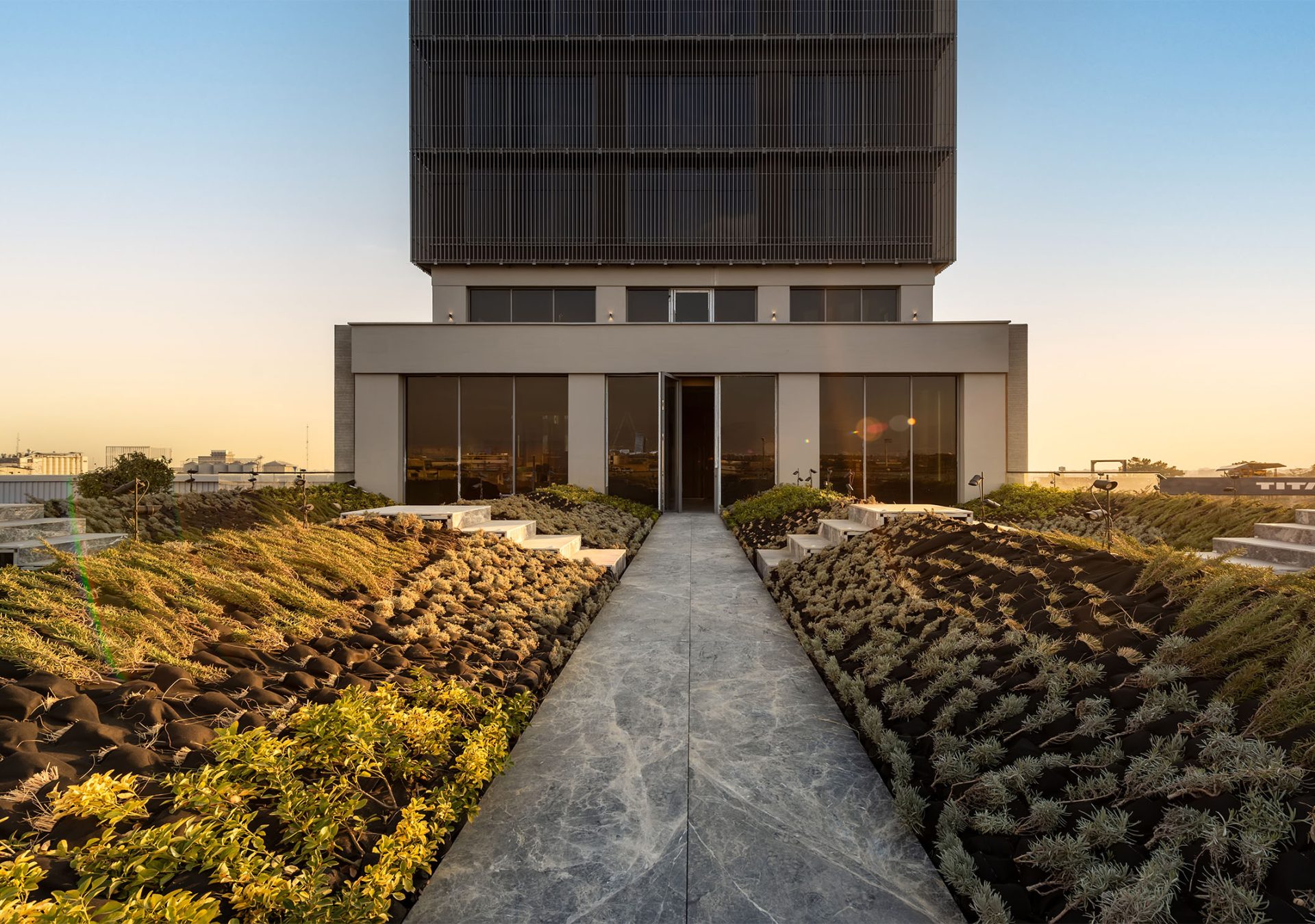 03-Titan-Ashrafi & Zad Design