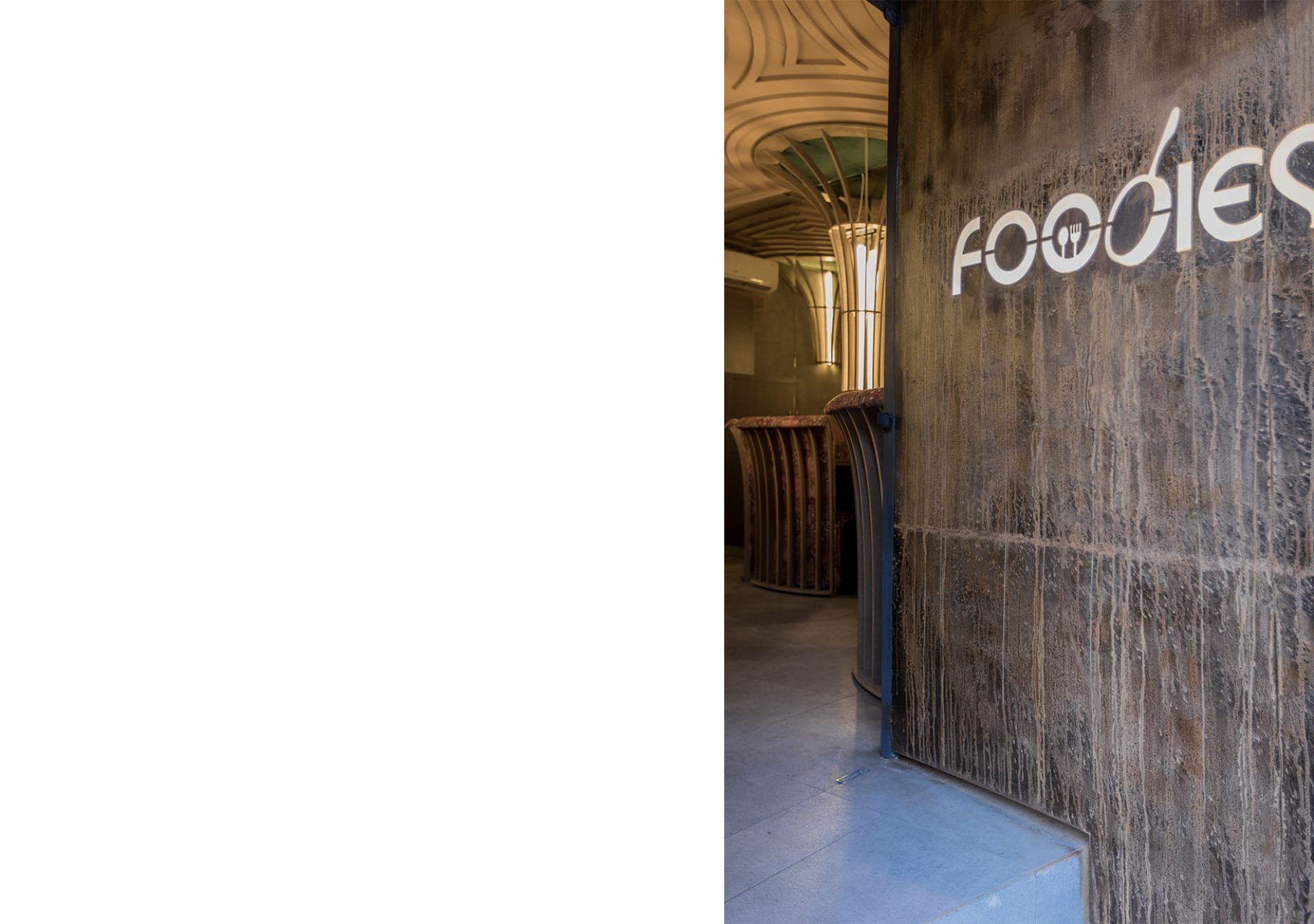 FOODIES INDIAN RESTURANT-Ashrafi & Zad Design-03